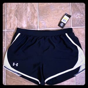 Women’s Under Armour Running Shorts NEW Size M